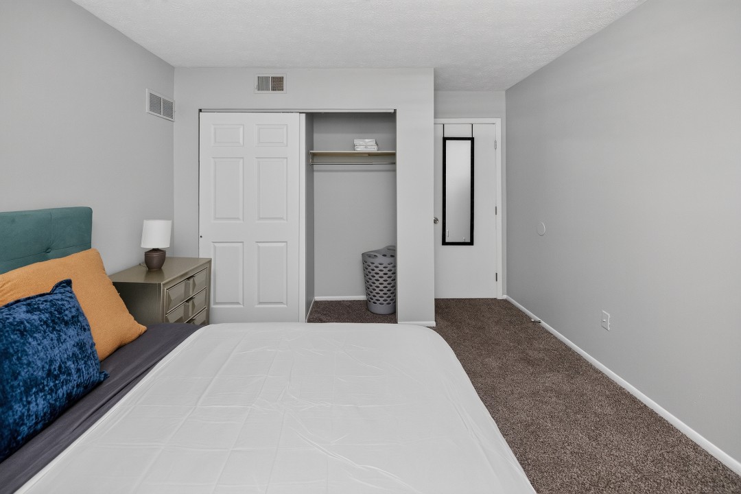 Prime Apartments · Unit 215 2/2