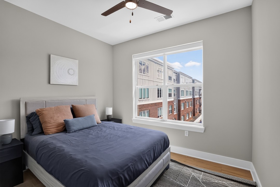 2 Bedrooms · Signature layout