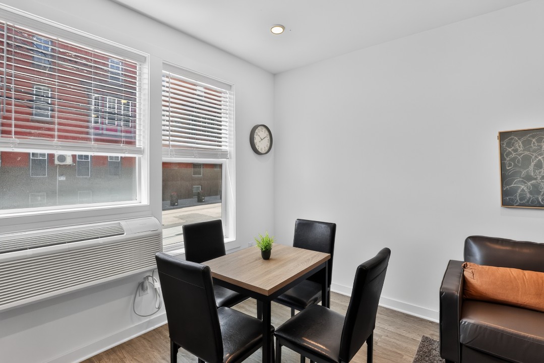 Fairmount Square 1528- 1F · Unit 1/1