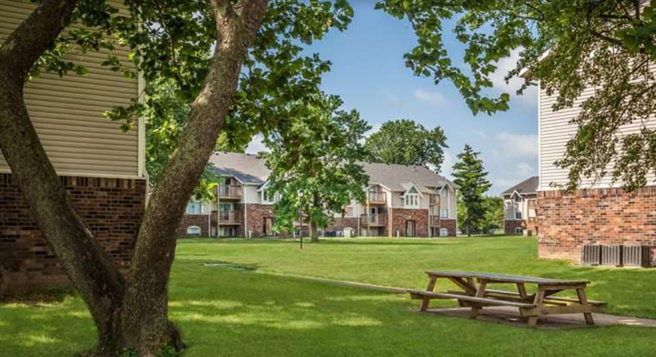 Warren Harbor · Unit 114 2/1