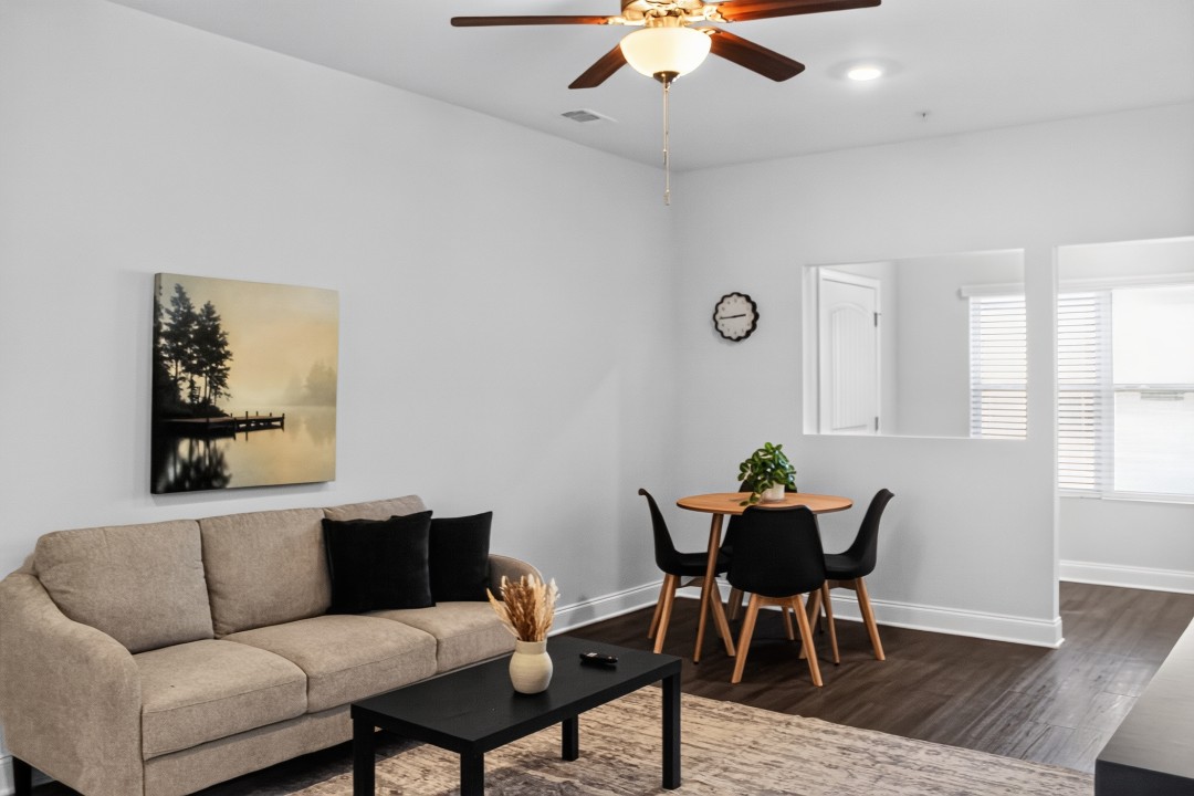 Hickory Grove · Unit 1308 2/2