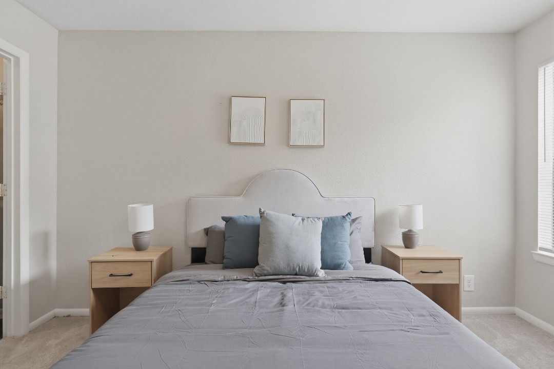 Creekstone · Unit 312 2/2
