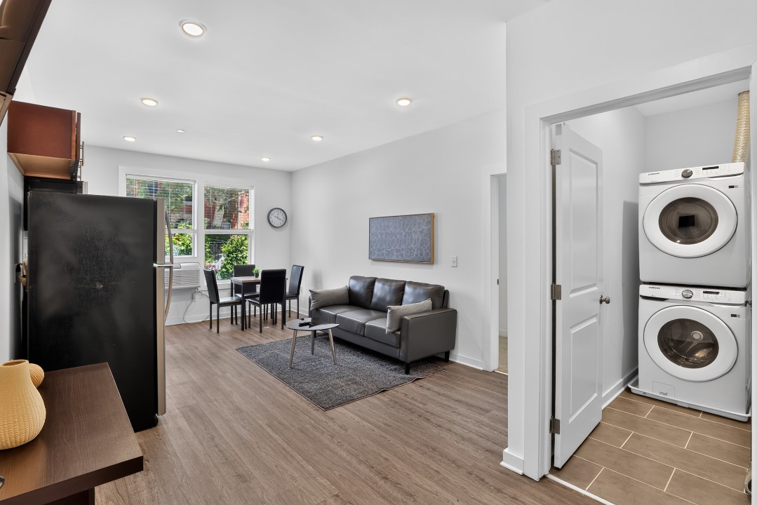 Fairmount Square 1528- 1A · Unit 1/1