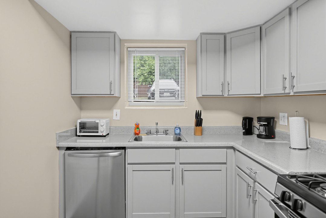 Milbrook Park Apartments 3 CB T1 · Unit 1/1