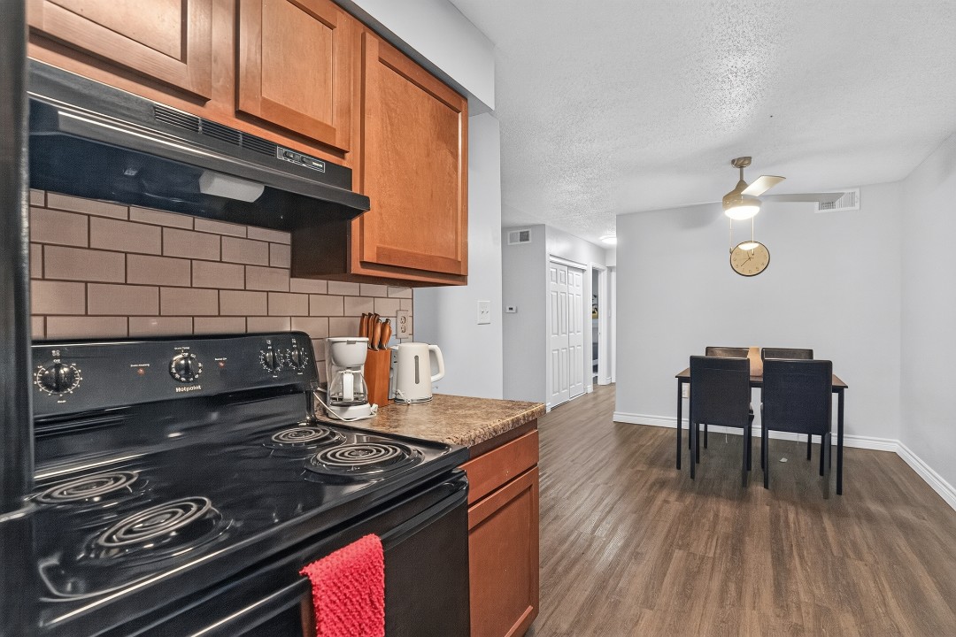 Warren Harbor · Unit 1001 2/1