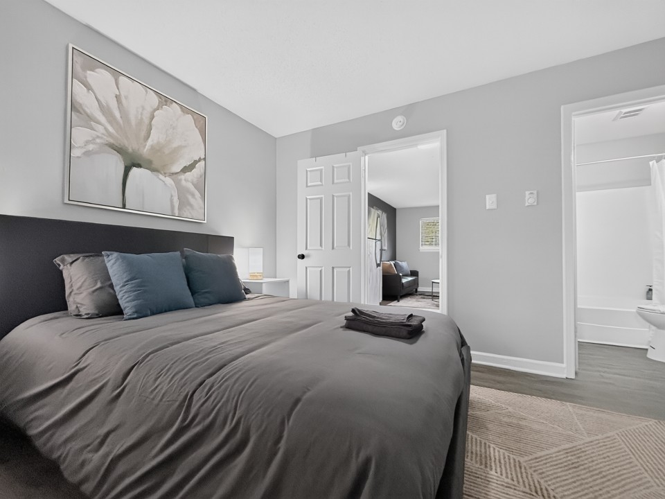 Icon Downtown Durham 804D · Unit 1/1