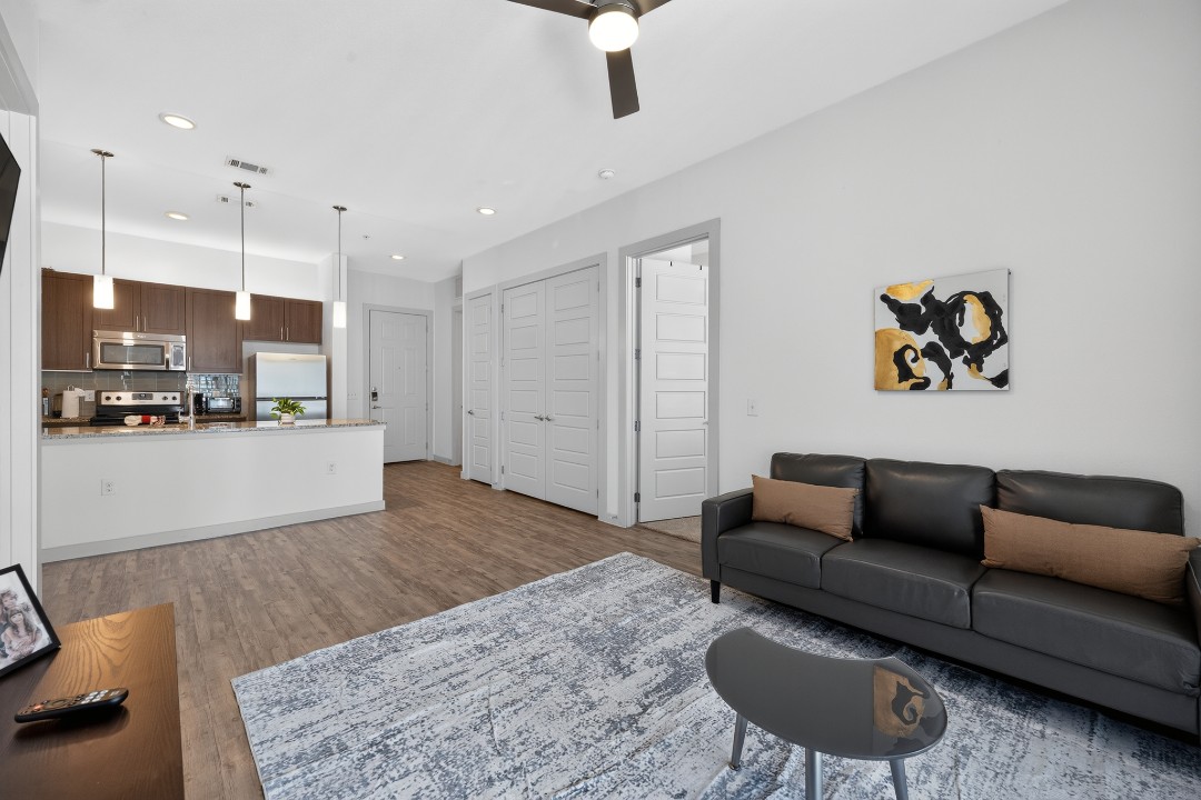 The Creekside at Vantage · Unit 6306 2/2