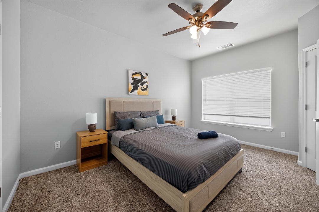 2 Bedrooms · Signature layout