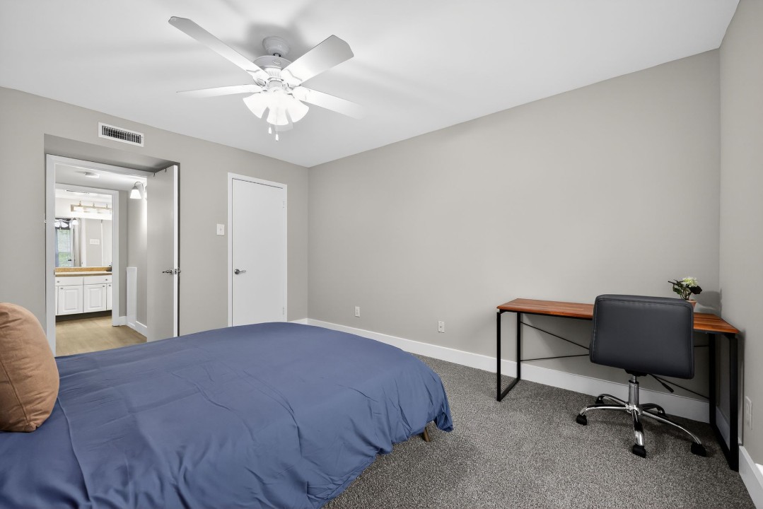 Lincoln Green · Unit 1106 1/1