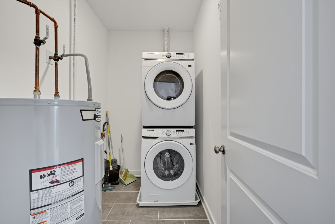 Fairmount Square 1528-3E