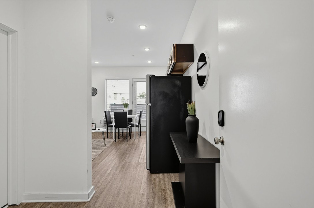 Fairmount Square 1528-2J