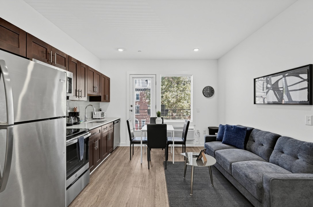 Fairmount Square 1528-3A