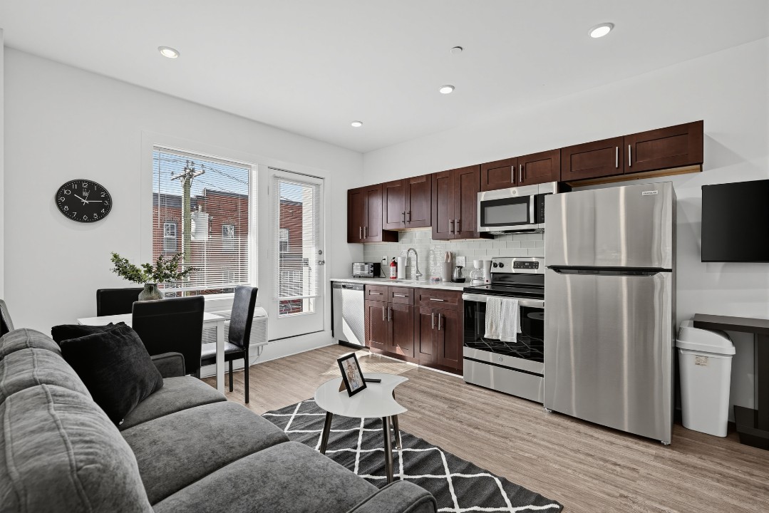 Fairmount Square 1528-3E