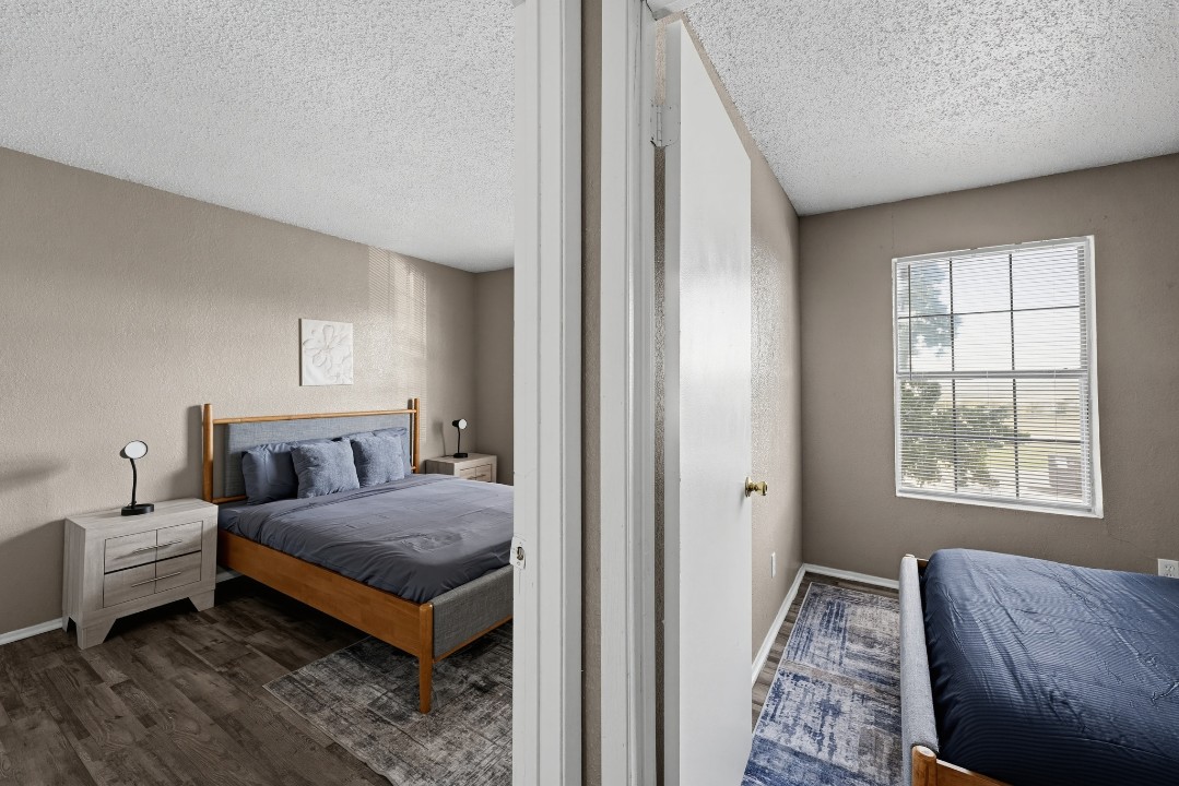 Cleburne Oaks · Unit 48 2/1