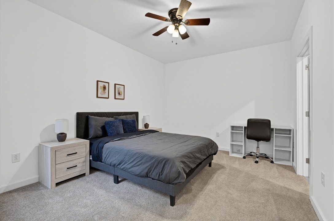 Fairmount Square 1528-2i
