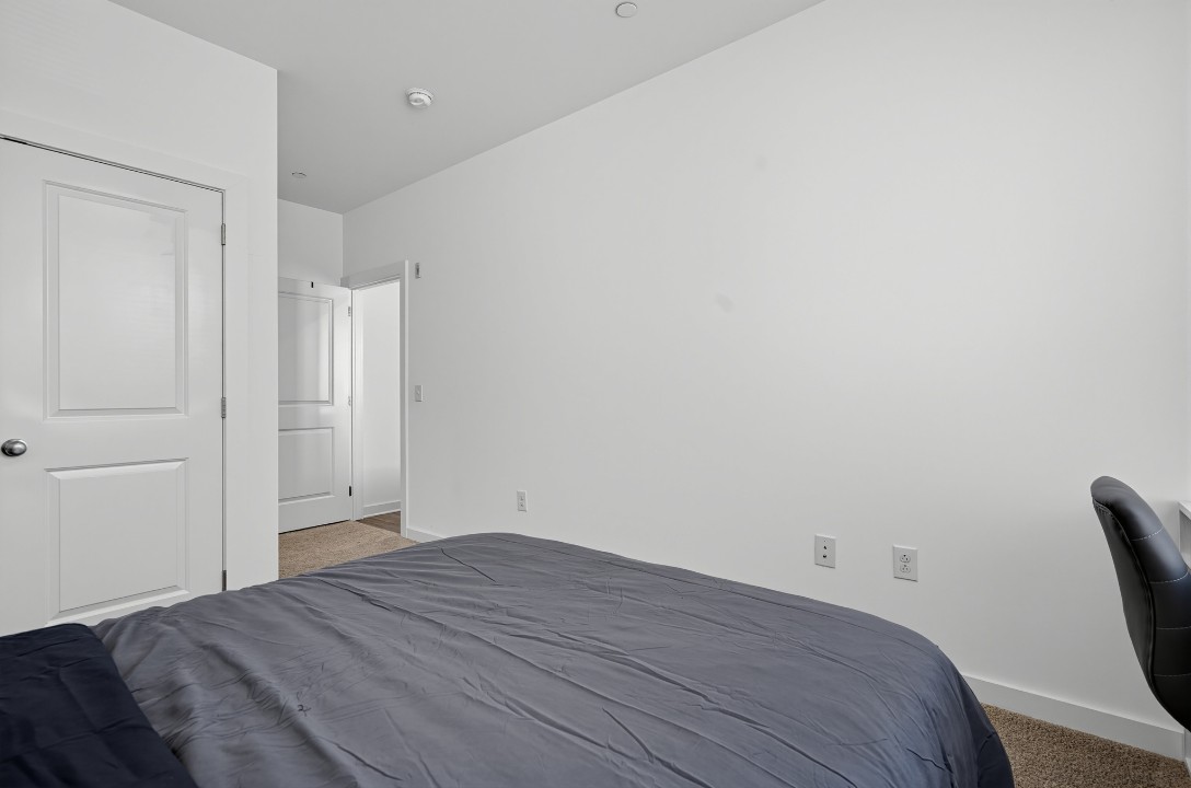 Fairmount Square 1528-3A