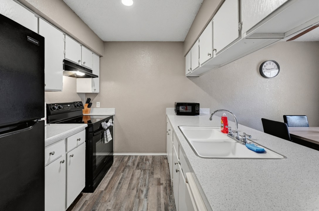 Cleburne Oaks · Unit 48 2/1