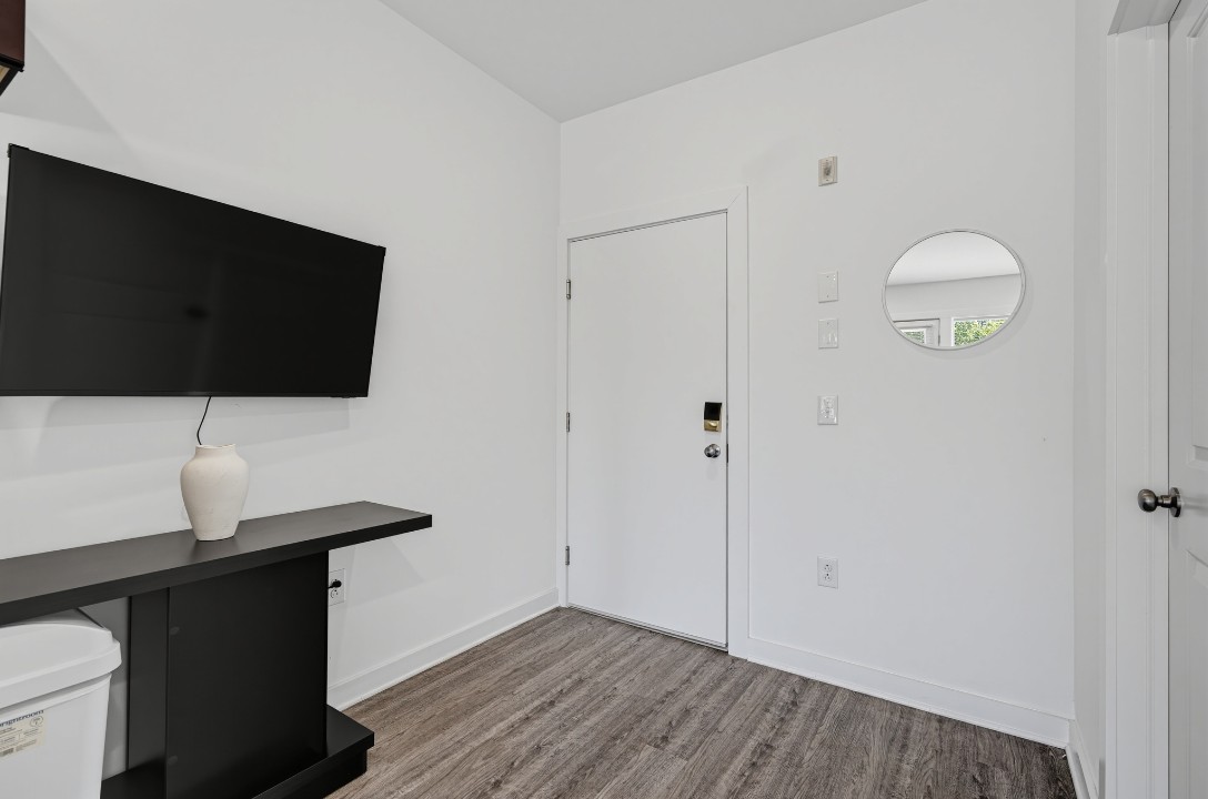 Fairmount Square 1528-3E