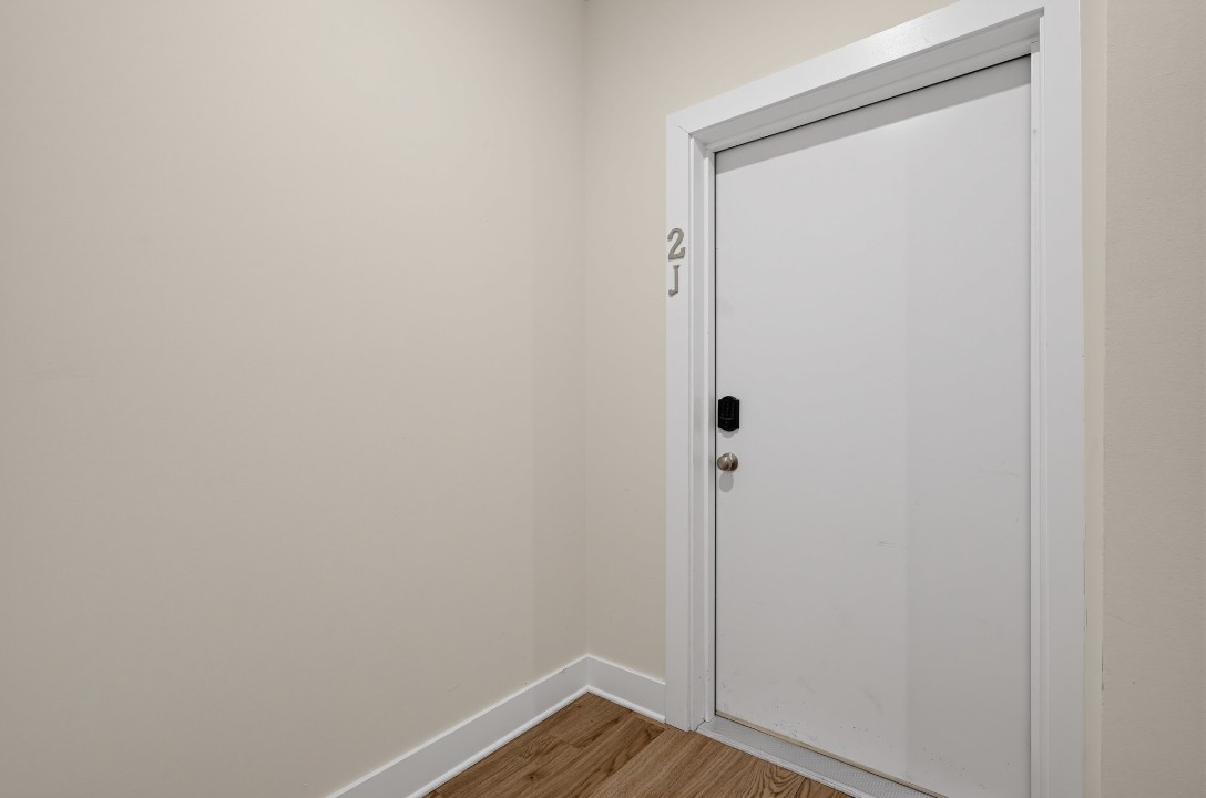 Fairmount Square 1528-2J