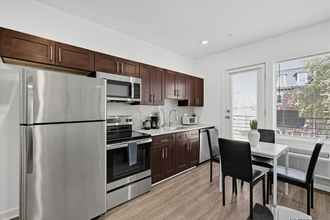 Fairmount Square 1528-3A
