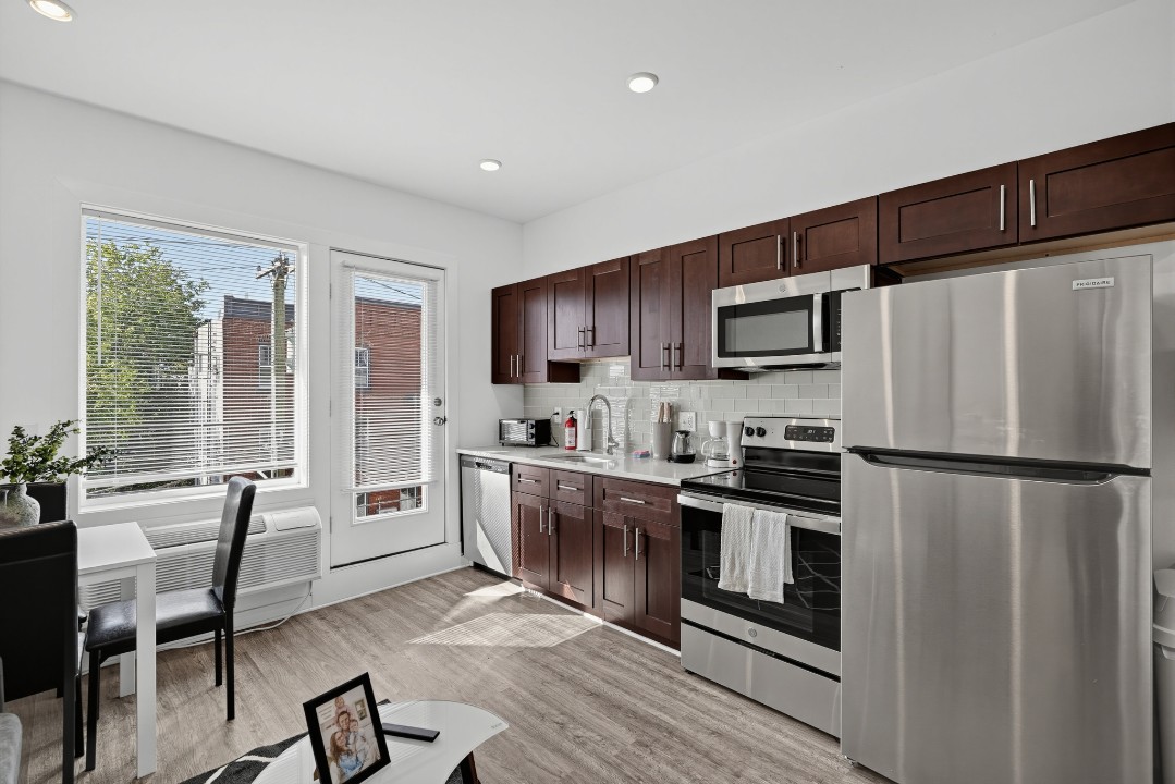Fairmount Square 1528-3E