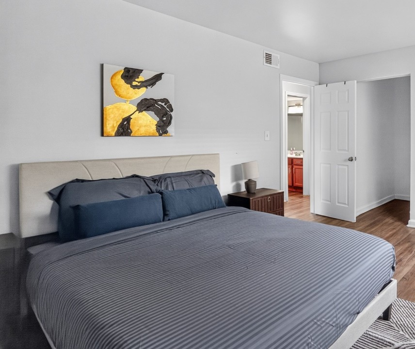Warren Harbor · Unit 216 2/1