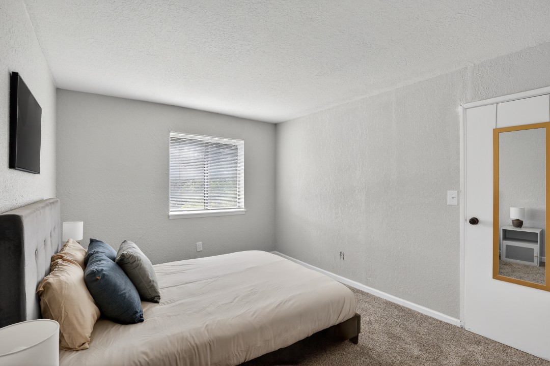 Hillcrest 8306B · Unit 2/1