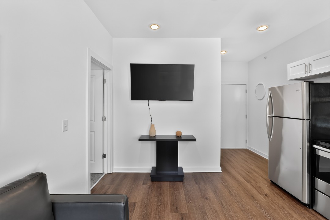 Fairmount Square 1532-4A · Unit 1/1