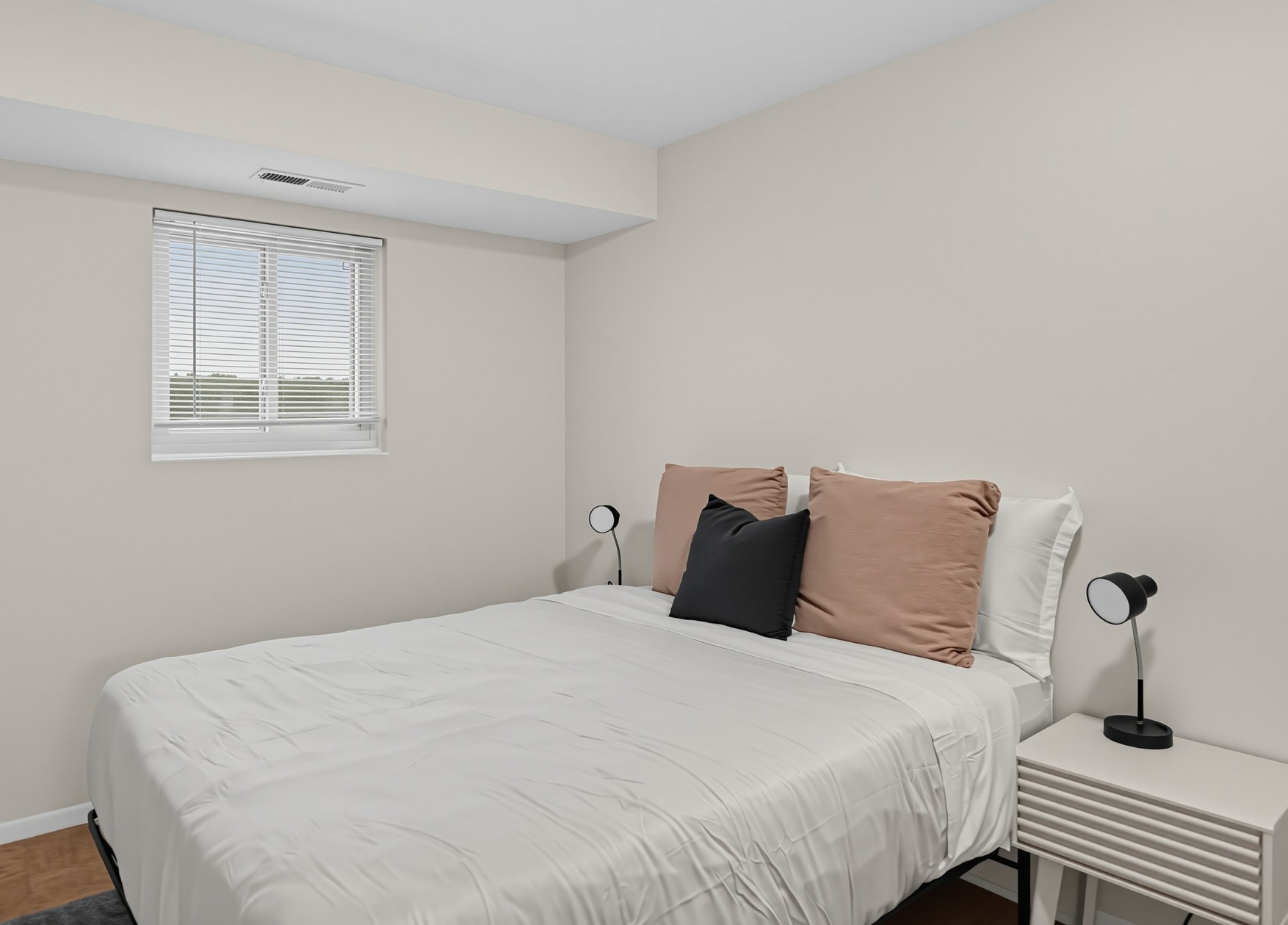 Milbrook Park Apartments 17 CB