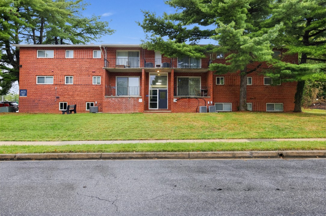 Milbrook Park Apartments 4410 EV 2A · Unit 2/1
