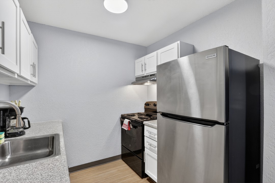 Hillcrest 8318E · Unit 2/1