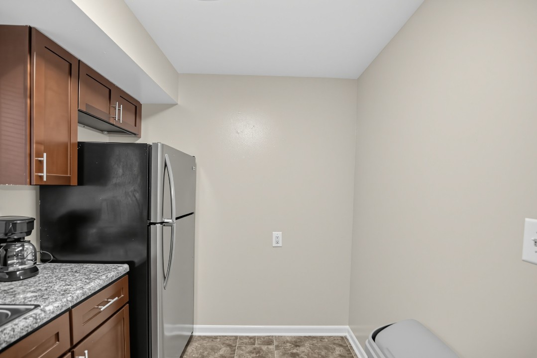 Milbrook Park Apartments 6996 MI T1 · Unit 1/1
