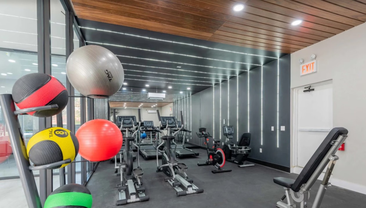 Milbrook Park Apartments 3 CB T1 · Unit 1/1