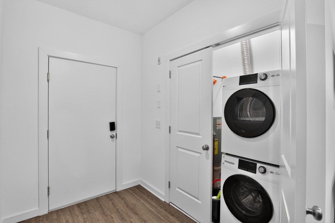 Fairmount Square 1528- 2B · Unit 1/1