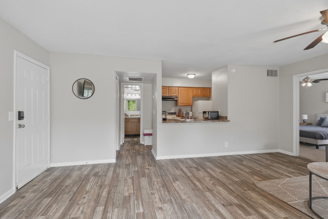 Creekstone · Unit 312 2/2