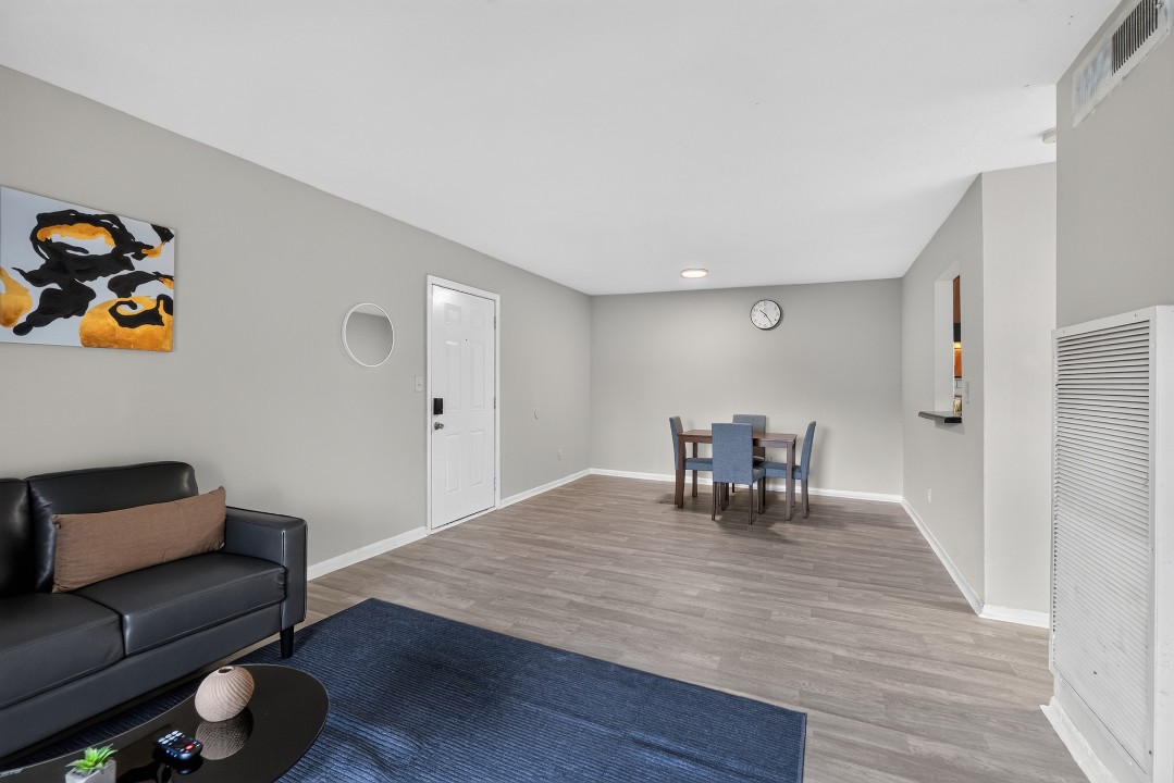 Aspen Woods O-09 · Unit 2/2