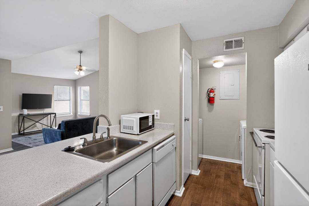 Creekstone · Unit 432 2/2