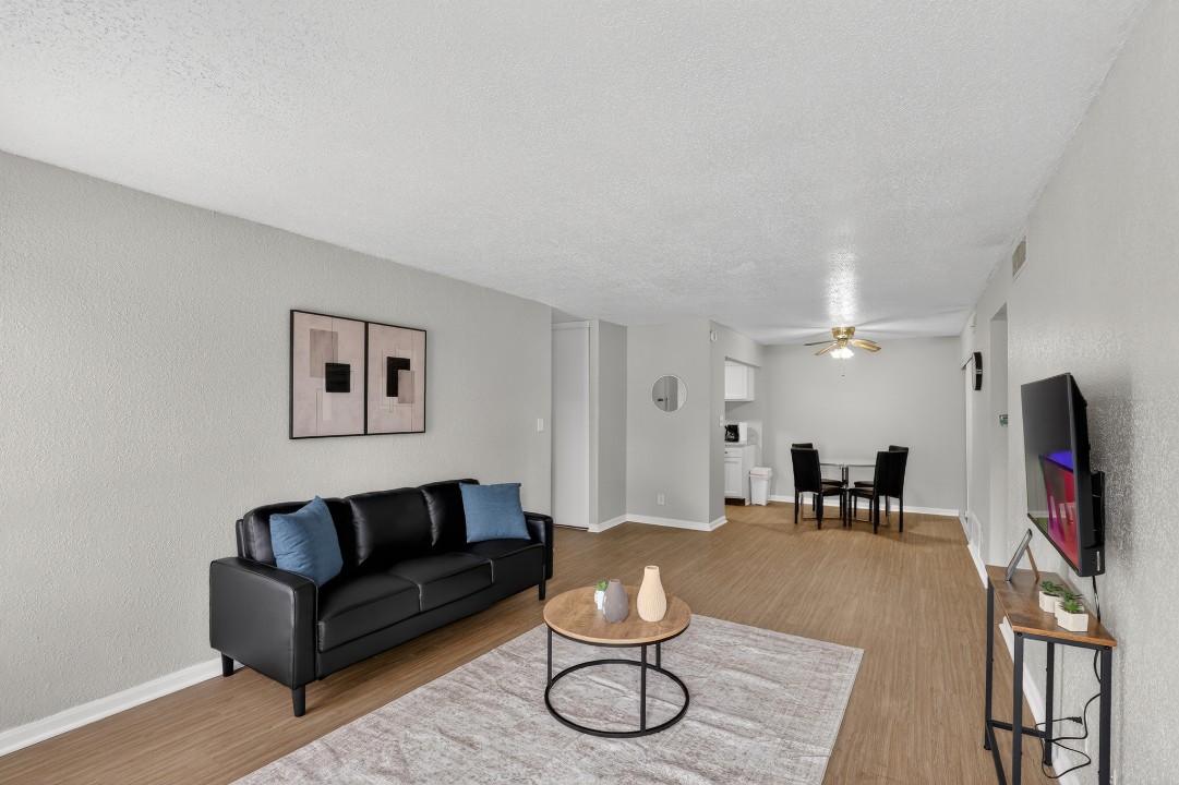 Hillcrest 5505D · Unit 2/1