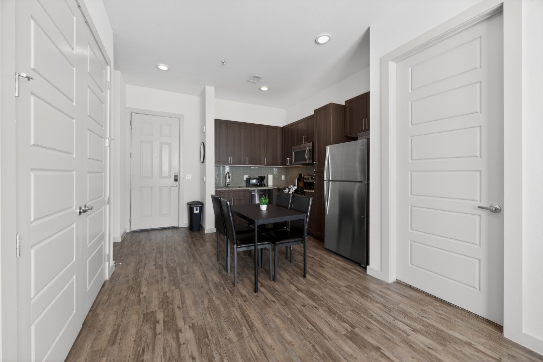 The Creekside at Vantage · Unit 6205 2/2