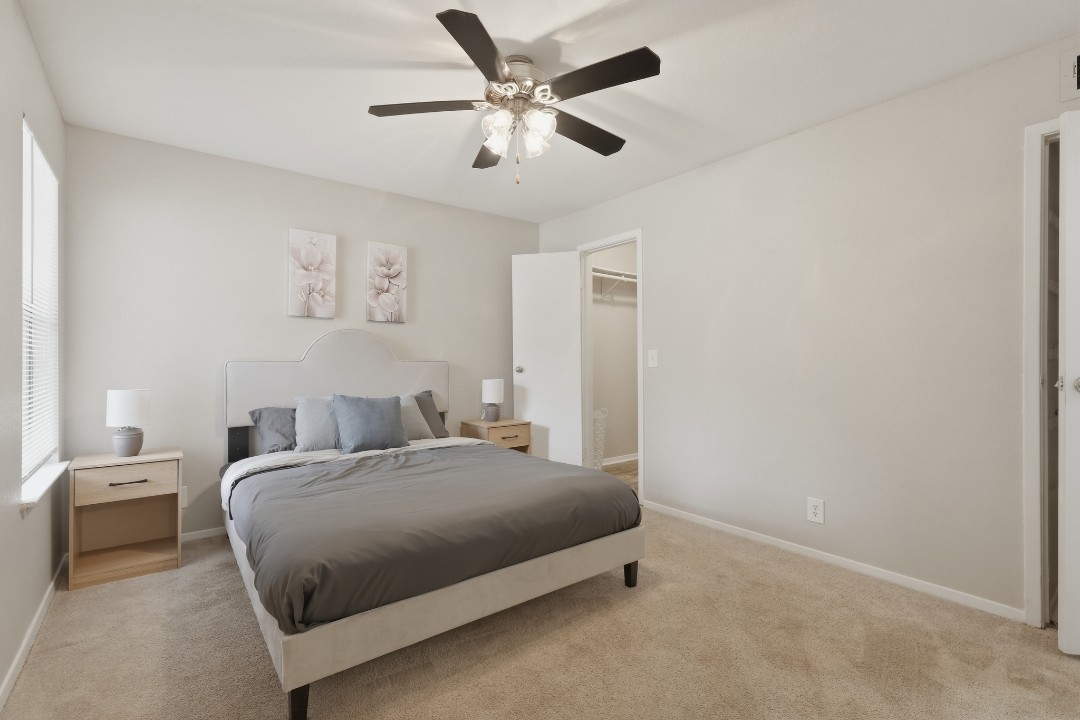 2 Bedrooms · Signature layout