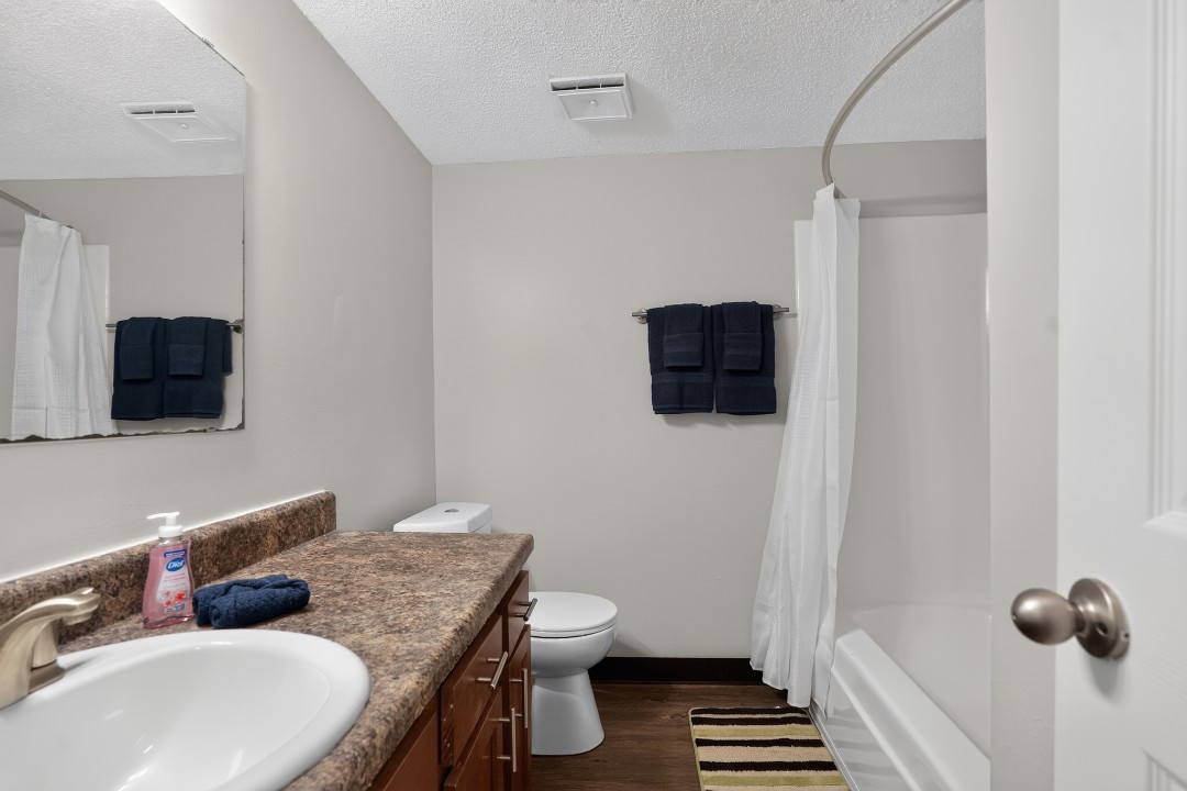 Warren Harbor · Unit 114 2/1