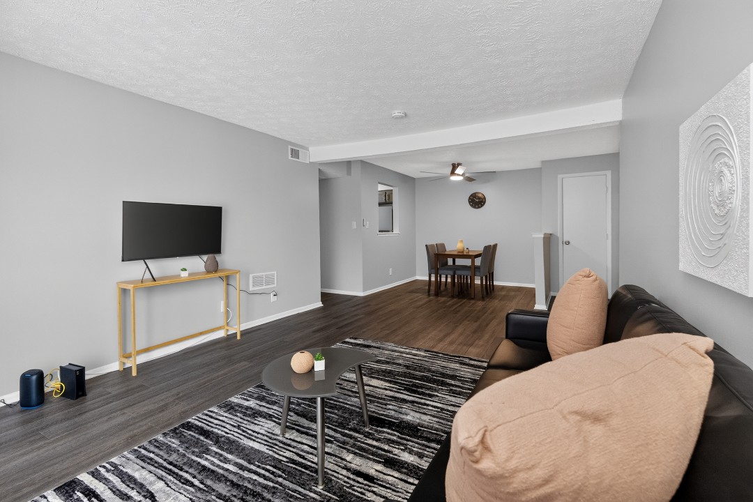 Prime Apartments · Unit 217 2/2