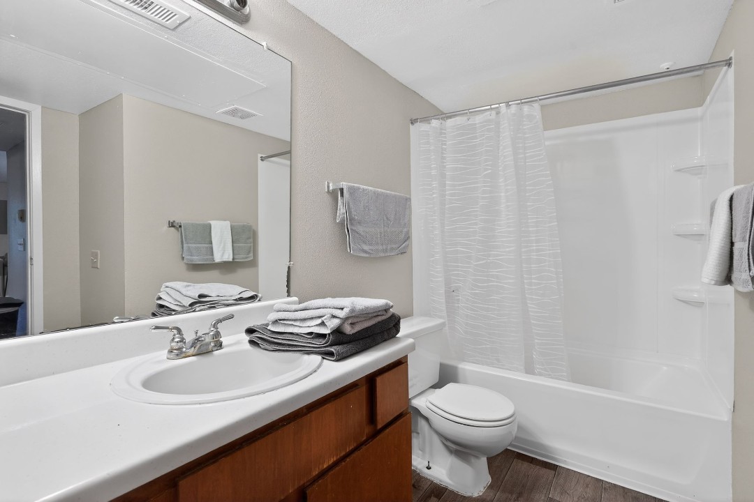 Creekstone · Unit 1614 2/2