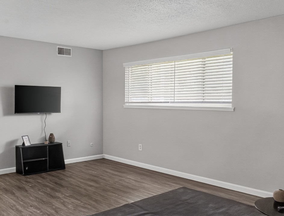 Warren Harbor · Unit 1003 2/1