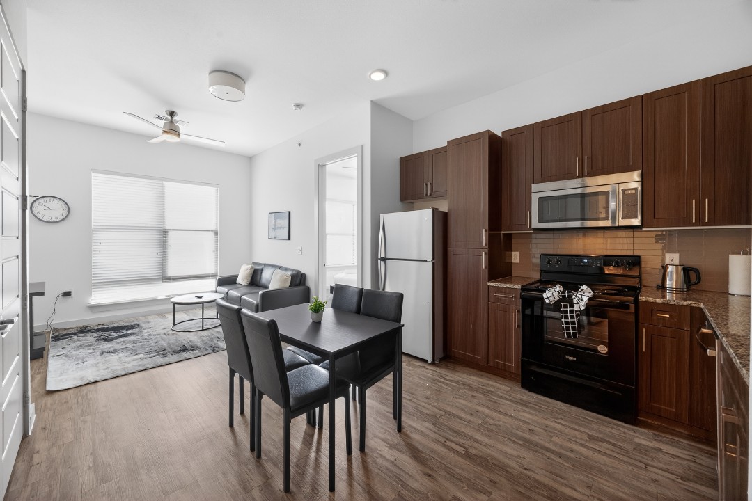 The Creekside at Vantage · Unit 6303 2/2