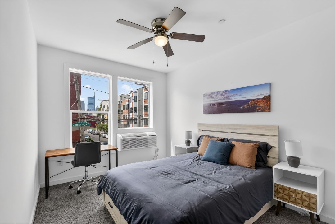 Fairmount Square 1532-2F · Unit 1/1