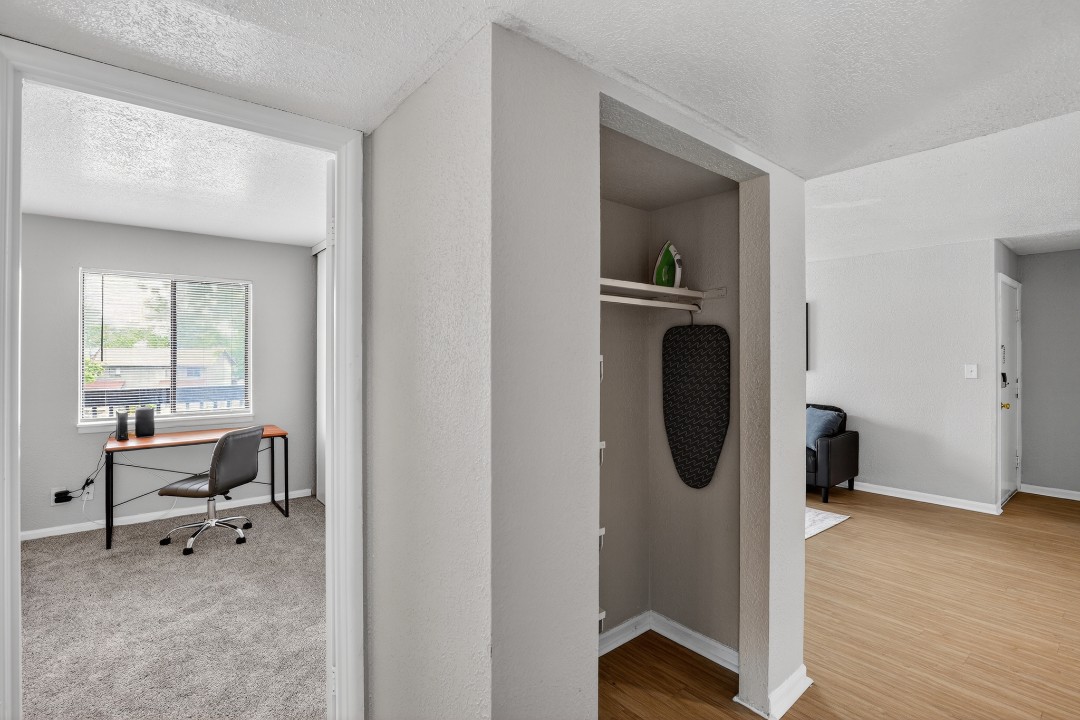 Hillcrest 5505D · Unit 2/1