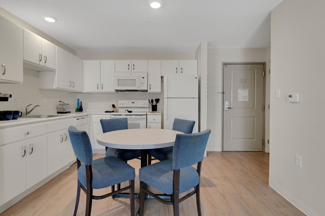 Simplicity At the Rim · Unit 1413 2/2