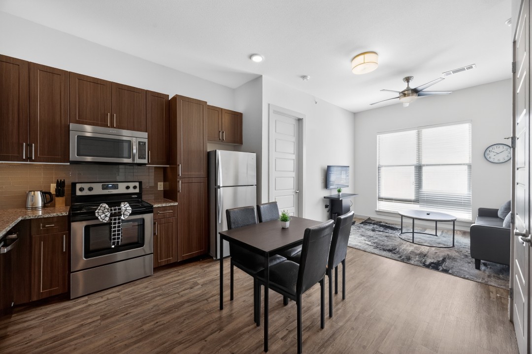 The Creekside at Vantage · Unit 6205 2/2