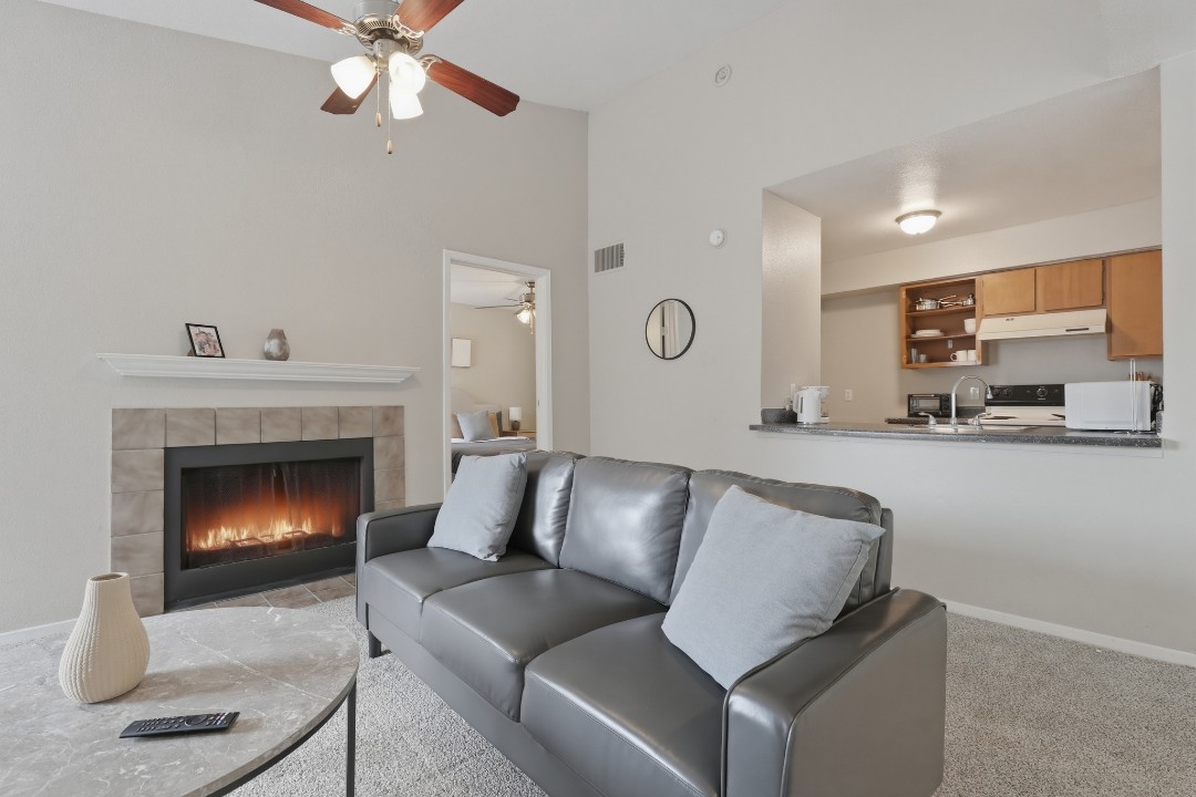2 Bedrooms · Signature layout